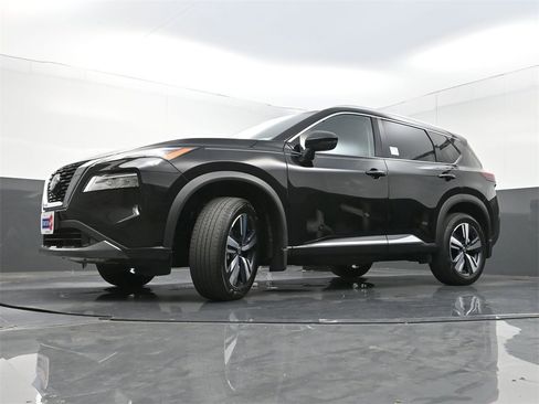 Used 2022 Nissan Rogue SL image 27