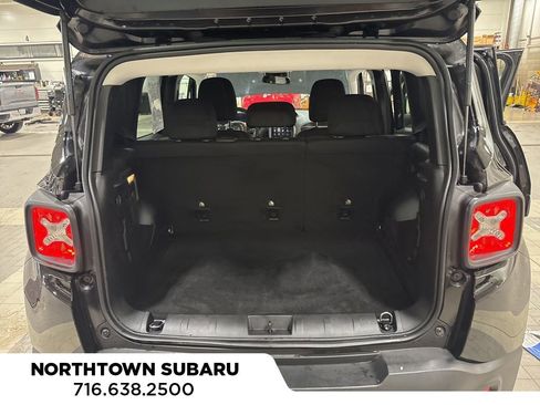 Used 2022 Jeep Renegade Latitude image 16