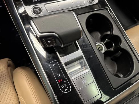 Used 2022 Audi Q7 3.0T Prestige w/ Prestige Package image 24