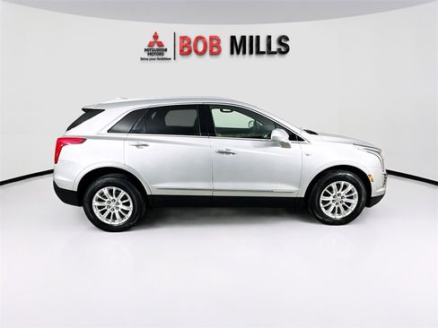 Used 2019 Cadillac XT5 FWD image 8