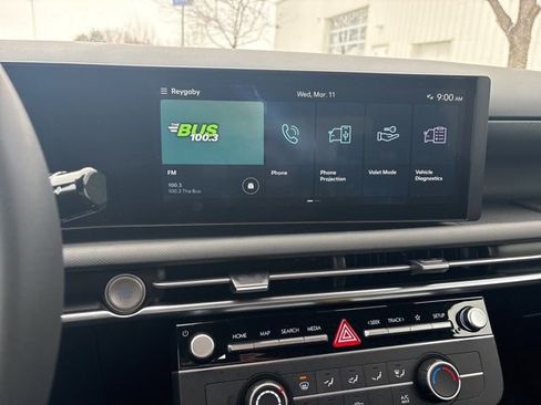 Used 2025 Hyundai Santa Cruz SE image 10