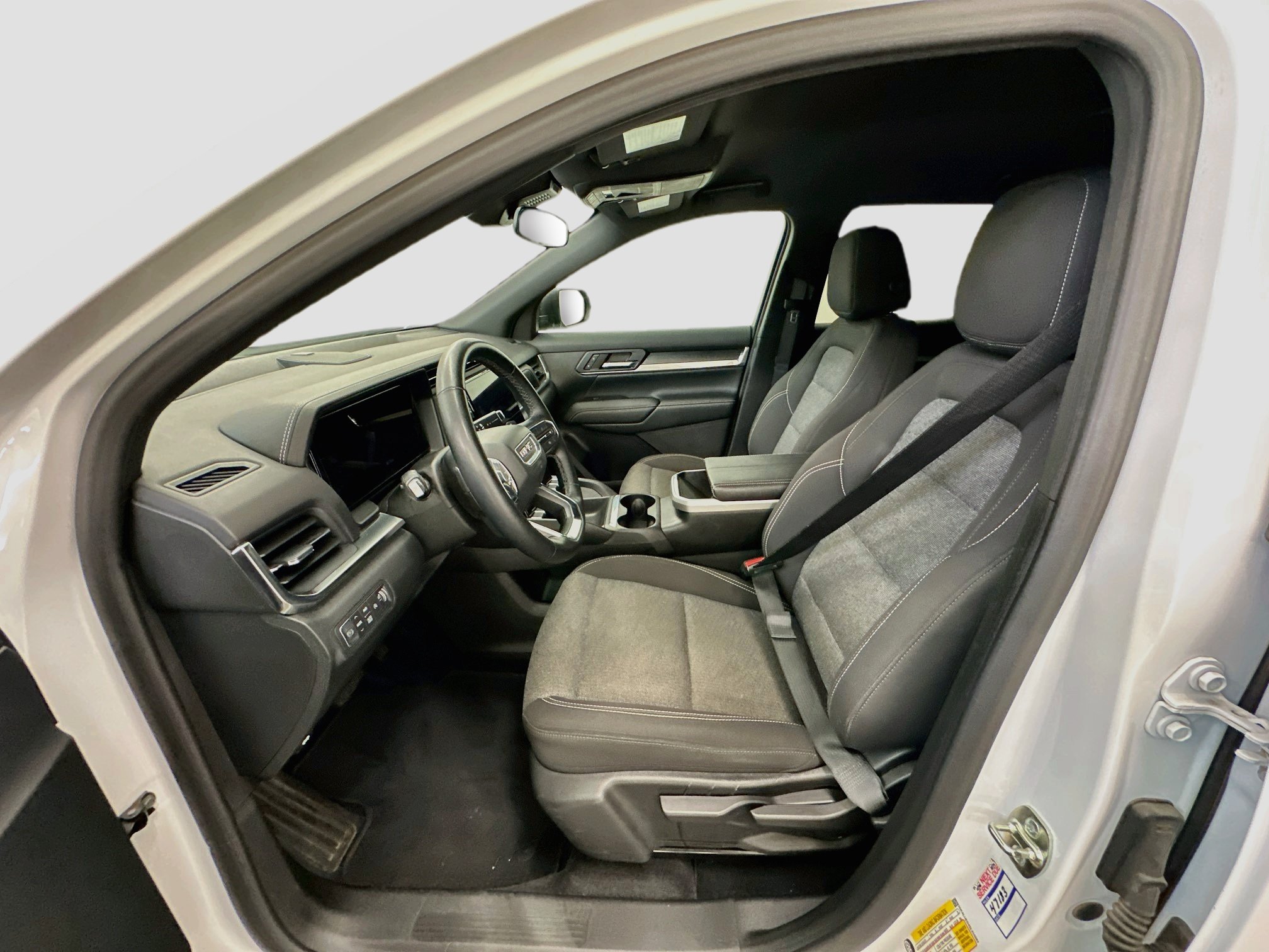 Used 2025 GMC Terrain Elevation AWD/4WD image 13