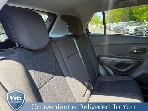 Used 2020 Chevrolet Trax LS w/ Tint and Cruise Package AWD/4WD image 26