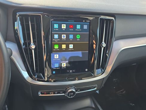 Used 2024 Volvo S60 B5 Core image 13