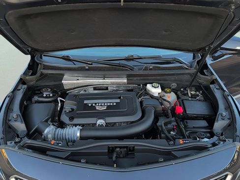 Used 2023 Cadillac XT4 Premium Luxury image 36