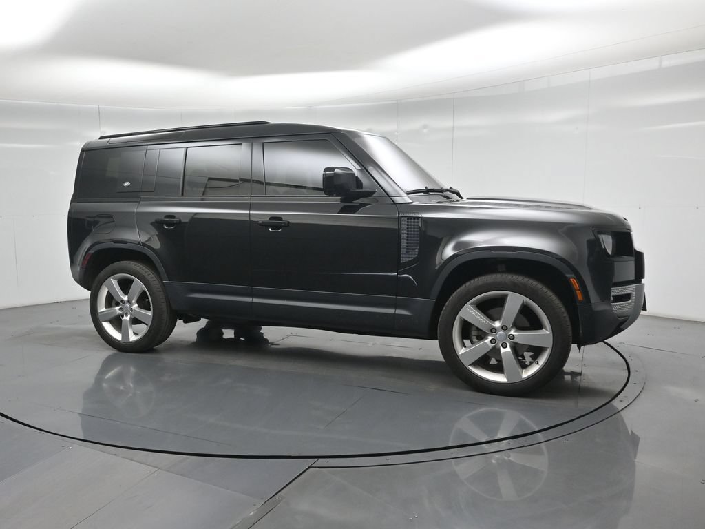 Used 2024 Land Rover Defender 110 S AWD/4WD image 18