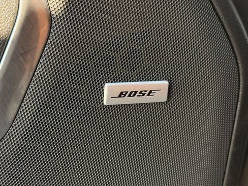 Used 2024 Chevrolet Suburban Z71 w/ Luxury Package image 24