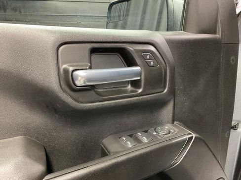 Used 2021 Chevrolet Silverado 1500 Custom Trail Boss AWD/4WD image 11