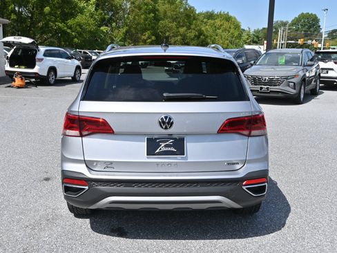 Used 2022 Volkswagen Taos SE image 10