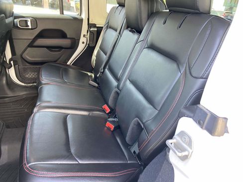 Used 2020 Jeep Wrangler Unlimited Rubicon AWD/4WD image 12