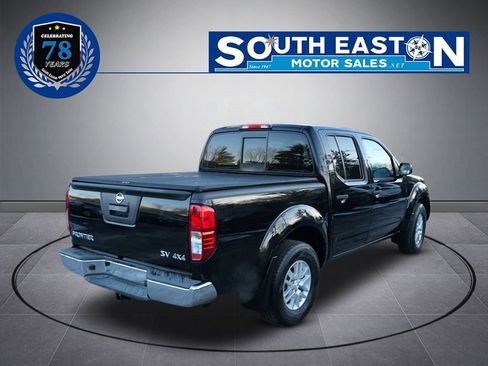 Used 2017 Nissan Frontier SV image 6