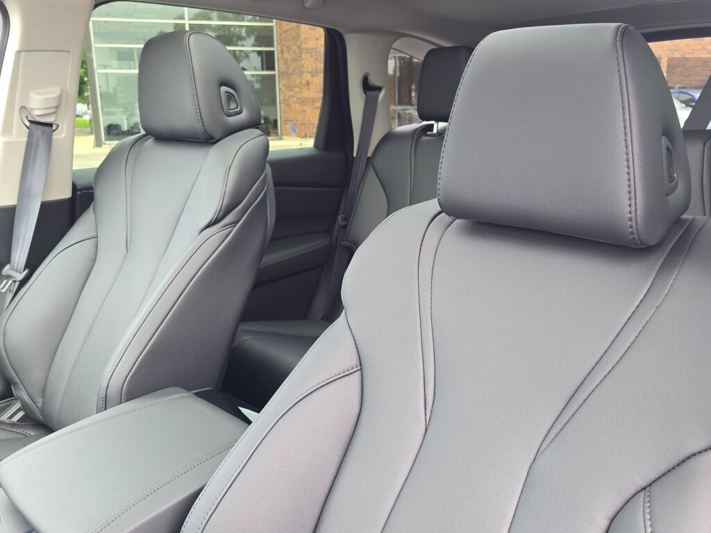 New 2026 Acura MDX SH-AWD image 33