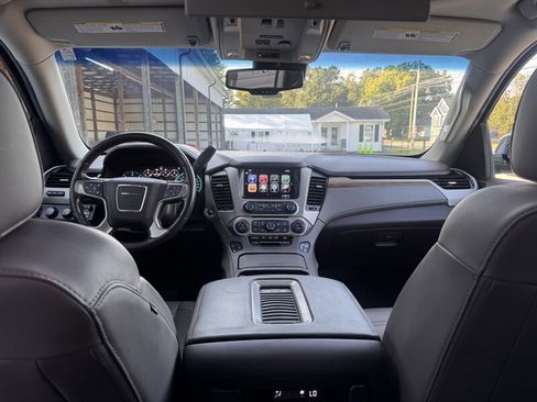 Used 2020 GMC Yukon Denali w/ Denali Ultimate Package AWD/4WD image 24