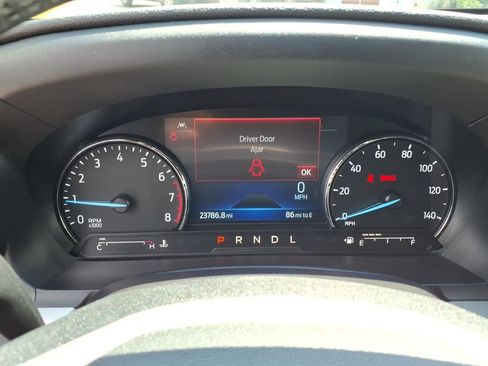 Used 2023 Ford Explorer XLT w/ Equipment Group 202A AWD/4WD image 6