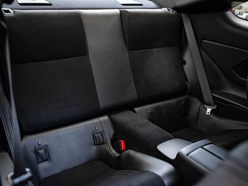 Used 2024 Toyota GR86 Premium image 38