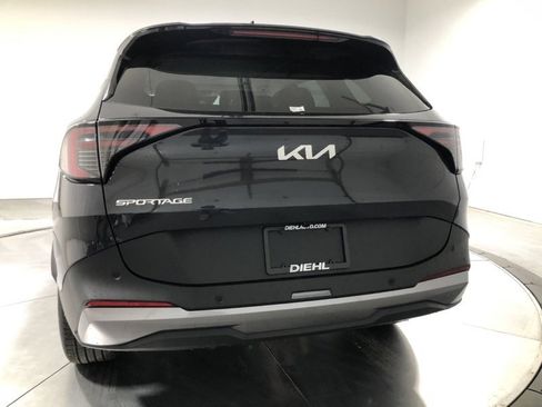 New 2026 Kia Sportage EX w/ EX Panorama Roof Package image 6