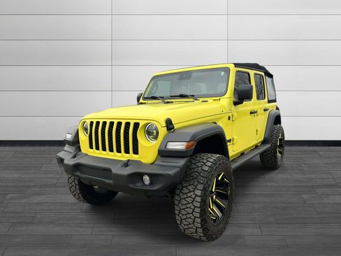 Used 2024 Jeep Wrangler Sport S image 6