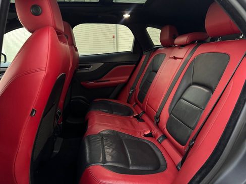 Used 2017 Jaguar F-PACE S image 23