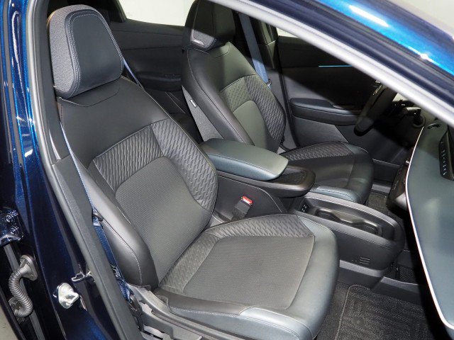 Used 2026 Nissan Leaf Platinum+ w/ Cargo Package (Platinum+) FWD image 2
