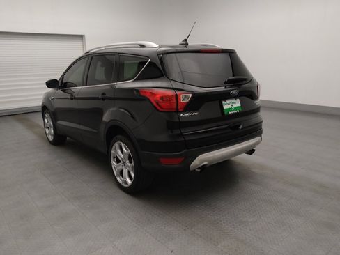 Used 2019 Ford Escape Titanium image 5