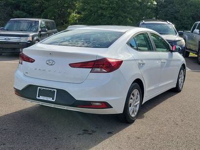 Used 2019 Hyundai Elantra SE w/ Cargo Package