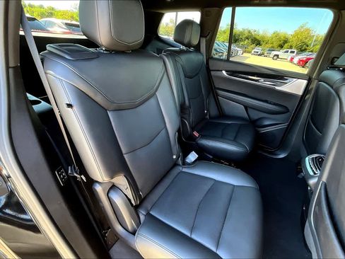 Used 2023 Cadillac XT6 Premium Luxury w/ Technology Package image 19