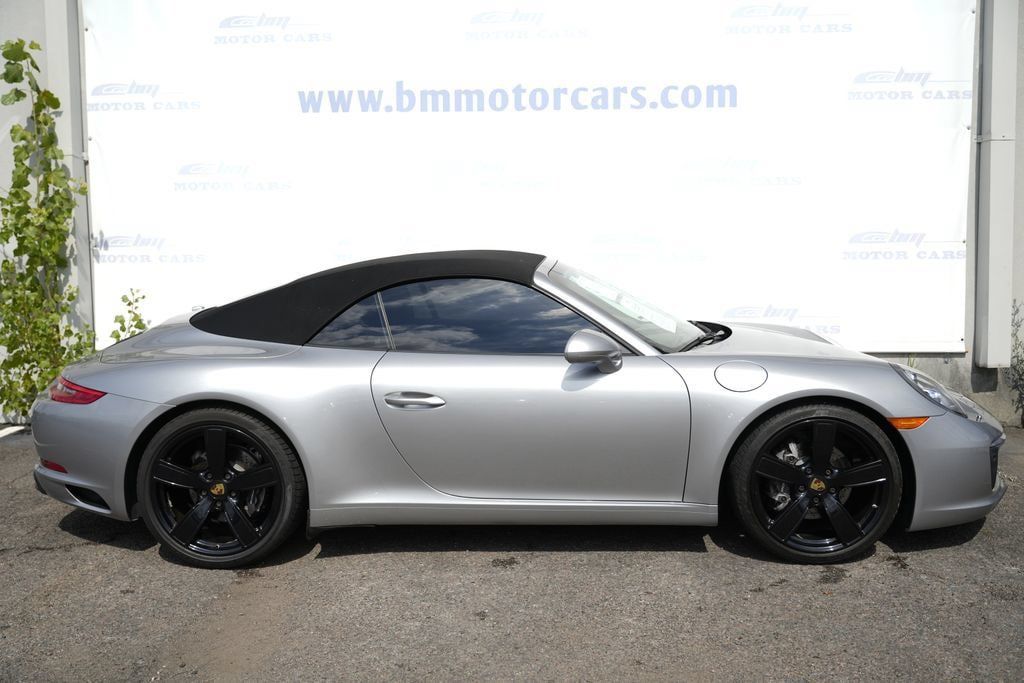 Used 2017 Porsche 911 Carrera RWD image 8