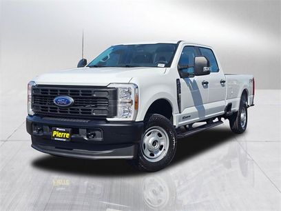 New 2025 Ford F350 XL w/ FX4 Off-Road Package