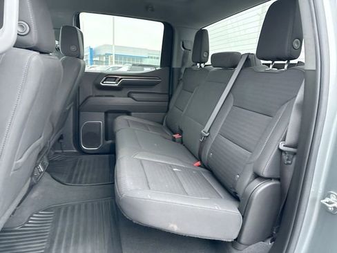 Used 2023 Chevrolet Silverado 1500 LT AWD/4WD image 23