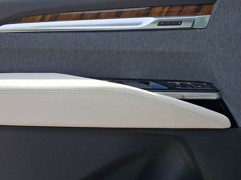 Used 2026 Cadillac Escalade Platinum Sport w/ LPO, Floor Liner Package AWD/4WD image 12
