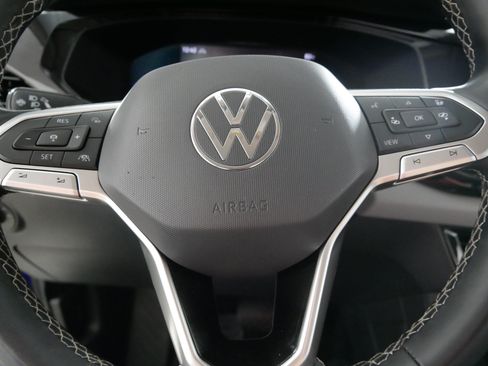 Used 2022 Volkswagen Taos S w/ IQ Drive S Package AWD/4WD image 25