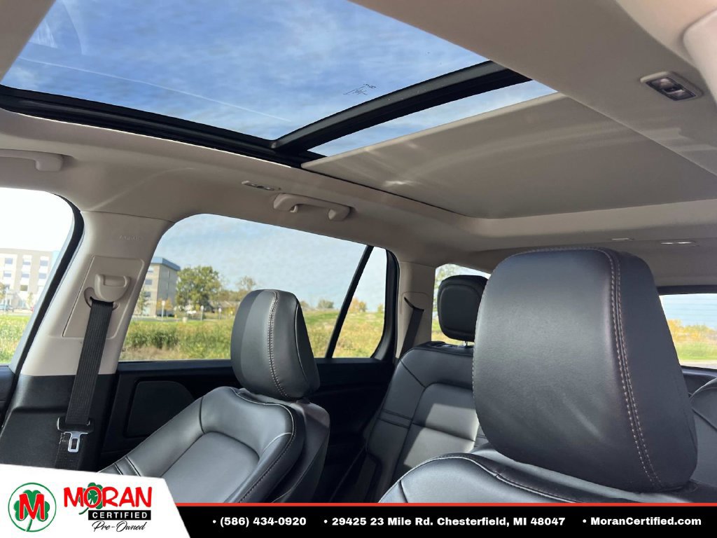 Used 2023 Lincoln Aviator AWD w/ Premium Package image 20