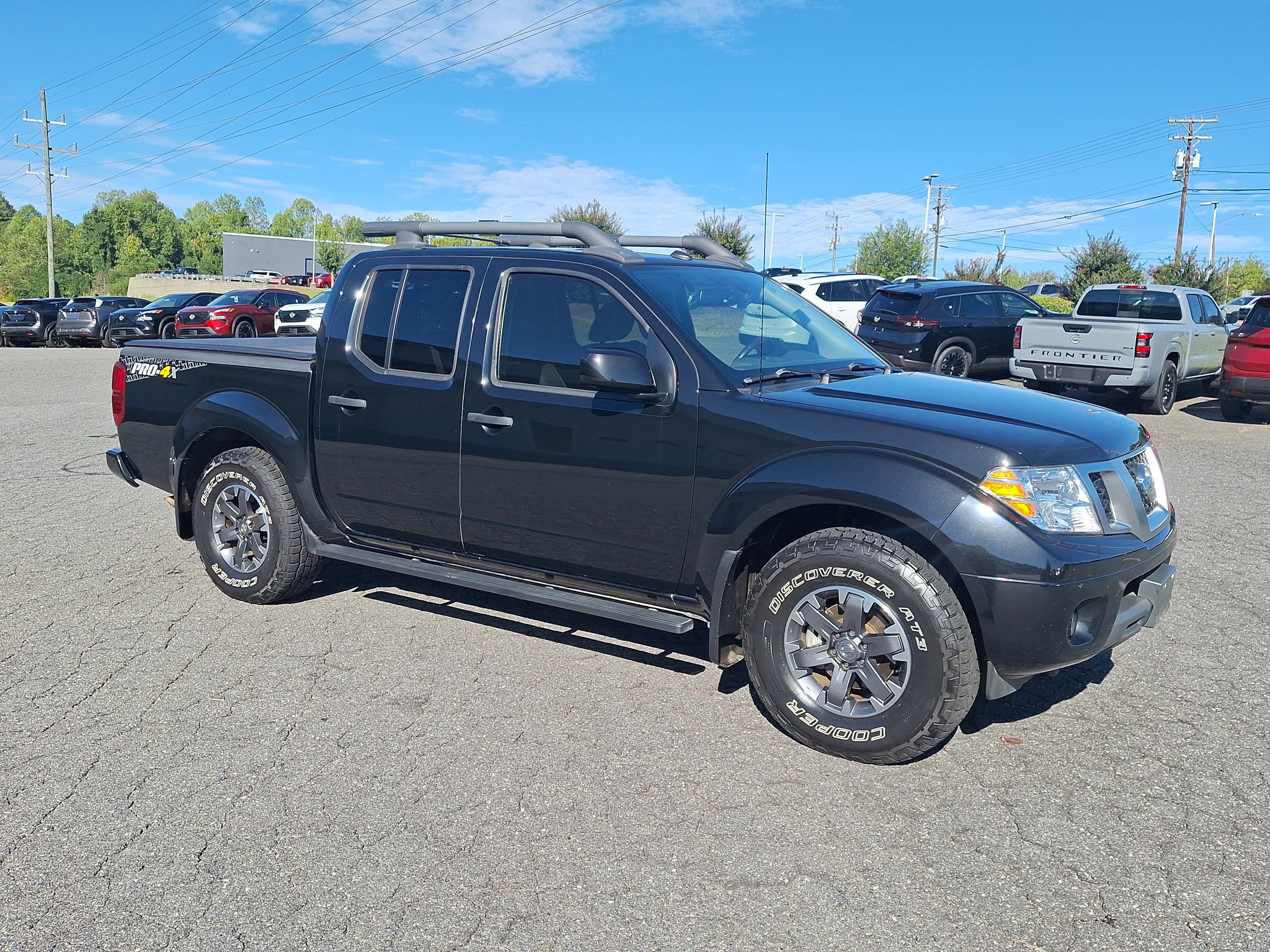 Used 2020 Nissan Frontier PRO-4X w/ Pro-4x Utility Package AWD/4WD image 3
