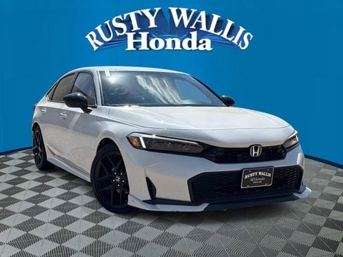 Used 2025 Honda Civic Sport image 1