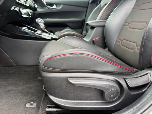 Used 2023 Kia Forte GT FWD image 11
