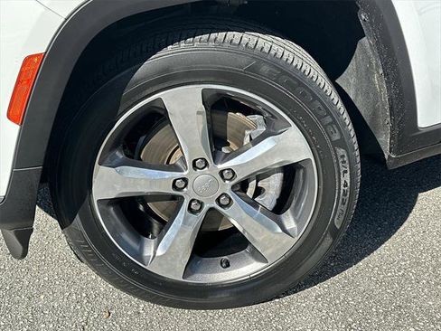 Certified 2021 Jeep Grand Cherokee L Limited image 34