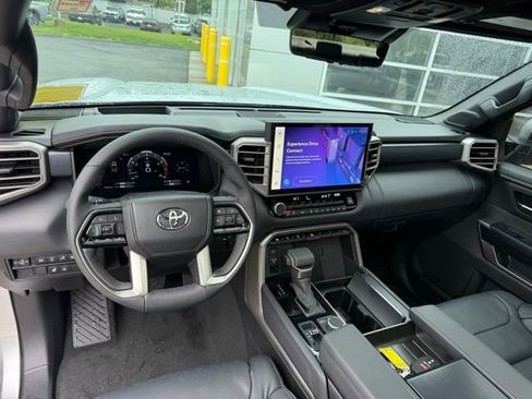 Used 2026 Toyota Tundra Platinum AWD/4WD image 27