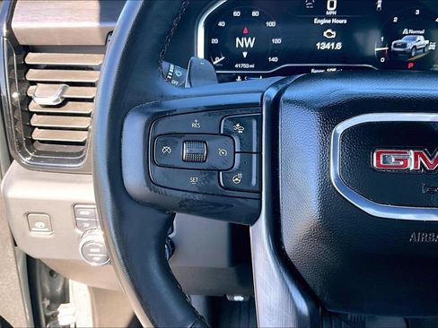 Used 2024 GMC Sierra 1500 AT4 w/ Technology Package AWD/4WD image 19