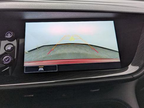 Used 2023 Buick Envision Essence FWD image 31