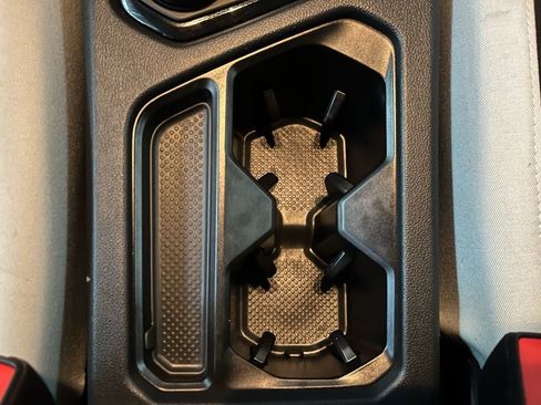 Certified 2025 Volkswagen Taos S image 15