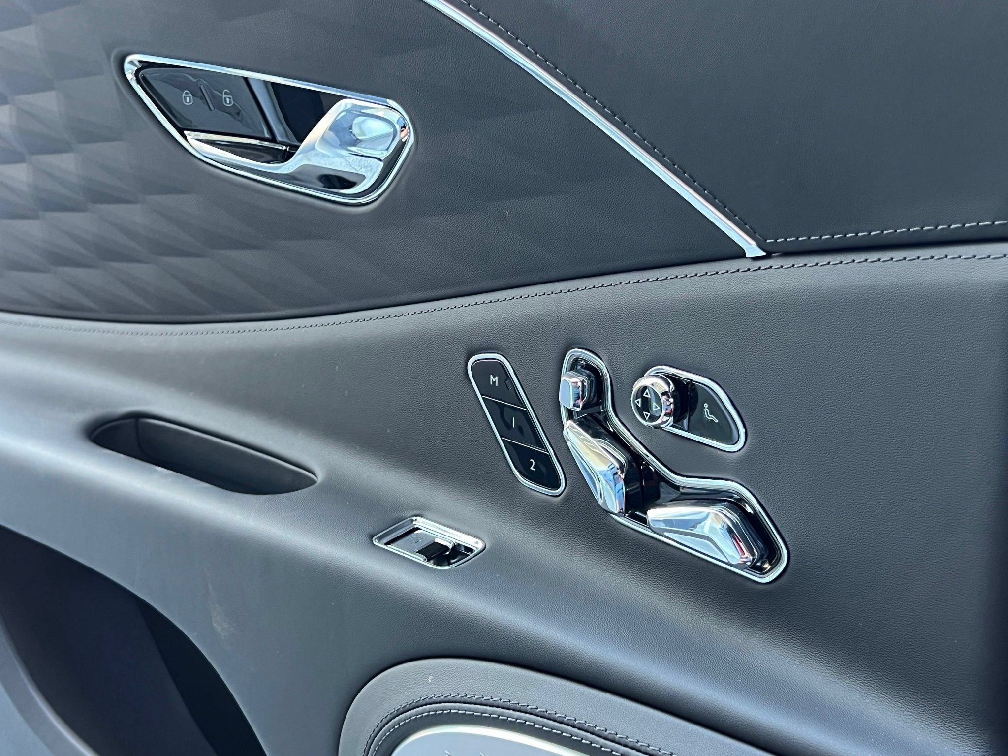 Used 2022 Bentley Flying Spur W12 AWD/4WD image 39