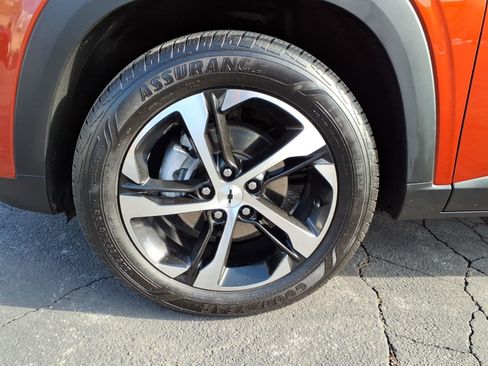 Used 2024 Chevrolet Trax RS w/ Sunroof Package image 9