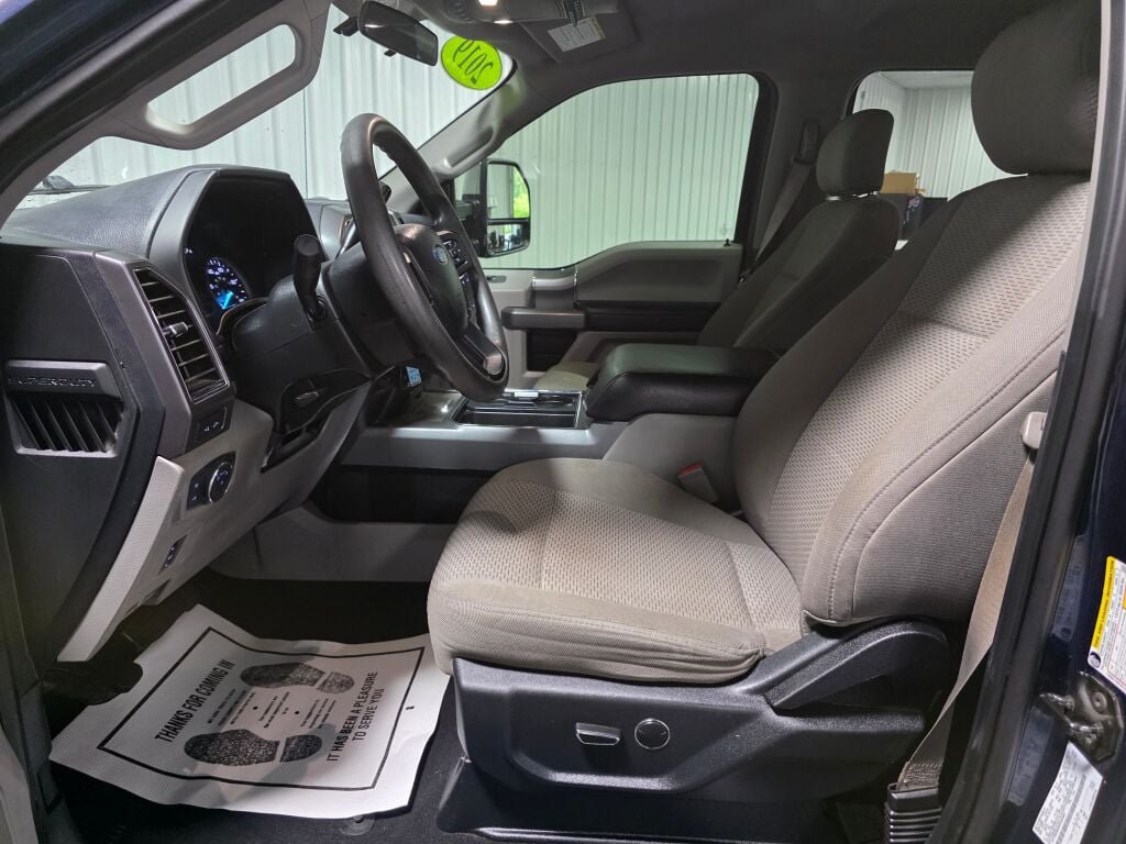 Used 2019 Ford F250 XLT w/ XLT Premium Package AWD/4WD image 10