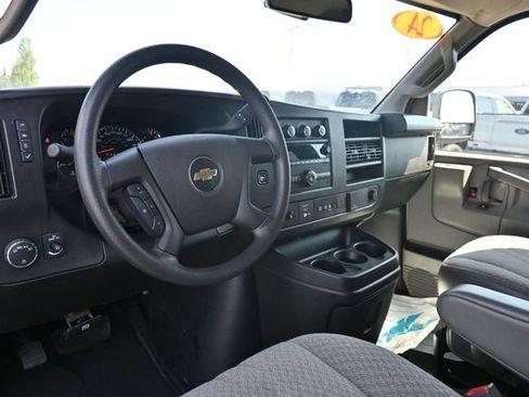 Used 2024 Chevrolet Express 3500 LT w/ LT Preferred Equipment Group RWD image 22