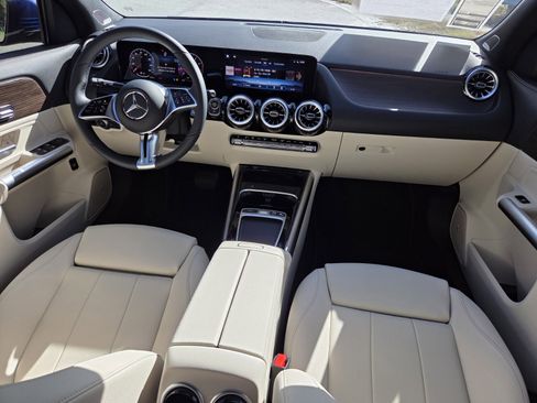 Used 2025 Mercedes-Benz GLA 250 image 4