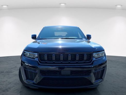 New 2026 Jeep Grand Cherokee 4WD image 4