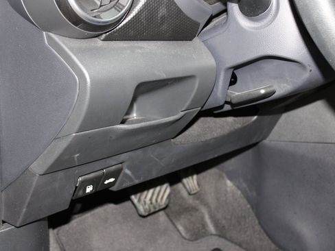 Certified 2024 Nissan Kicks SV image 21