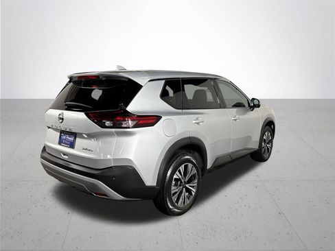 Used 2021 Nissan Rogue SV AWD/4WD image 6