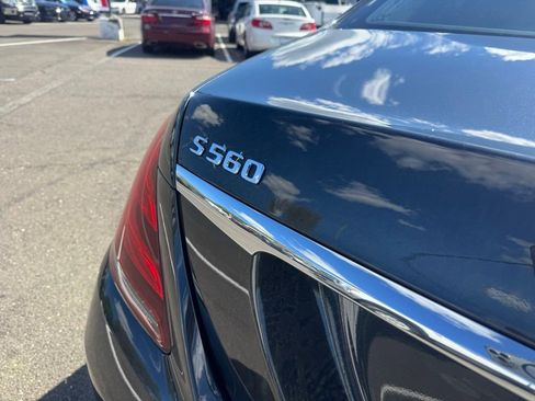 Used 2018 Mercedes-Benz S 560 4MATIC Sedan image 18