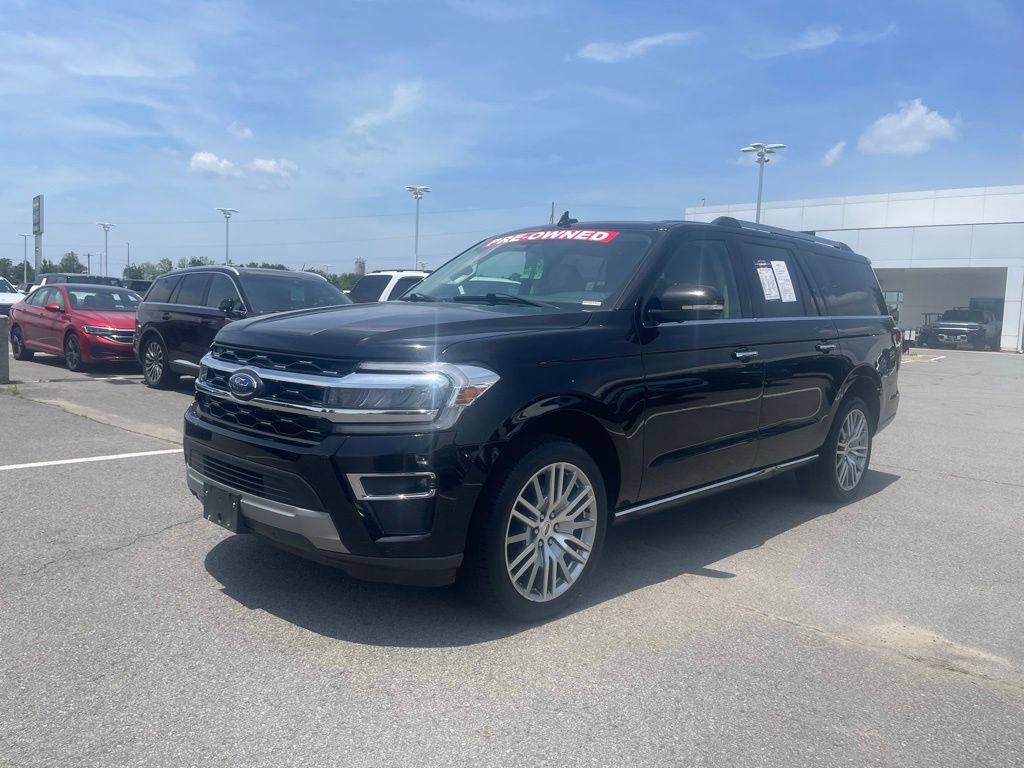 Used 2024 Ford Expedition Max Limited AWD/4WD image 3